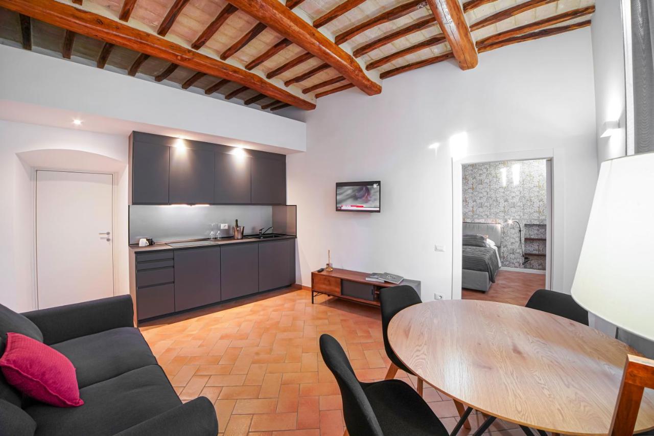 Palazzo Bozzoni Assisi Boutique Apartments Екстер'єр фото