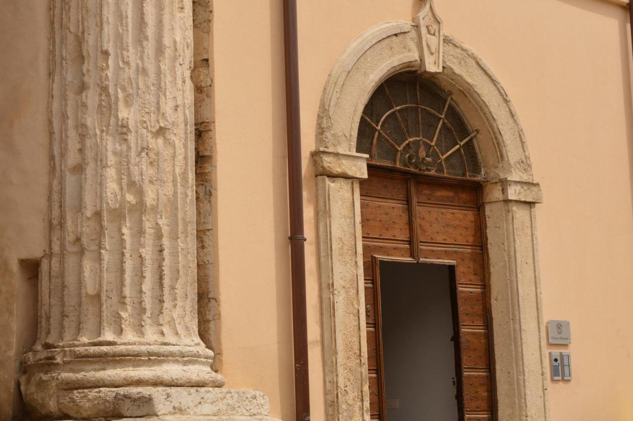 Palazzo Bozzoni Assisi Boutique Apartments Екстер'єр фото