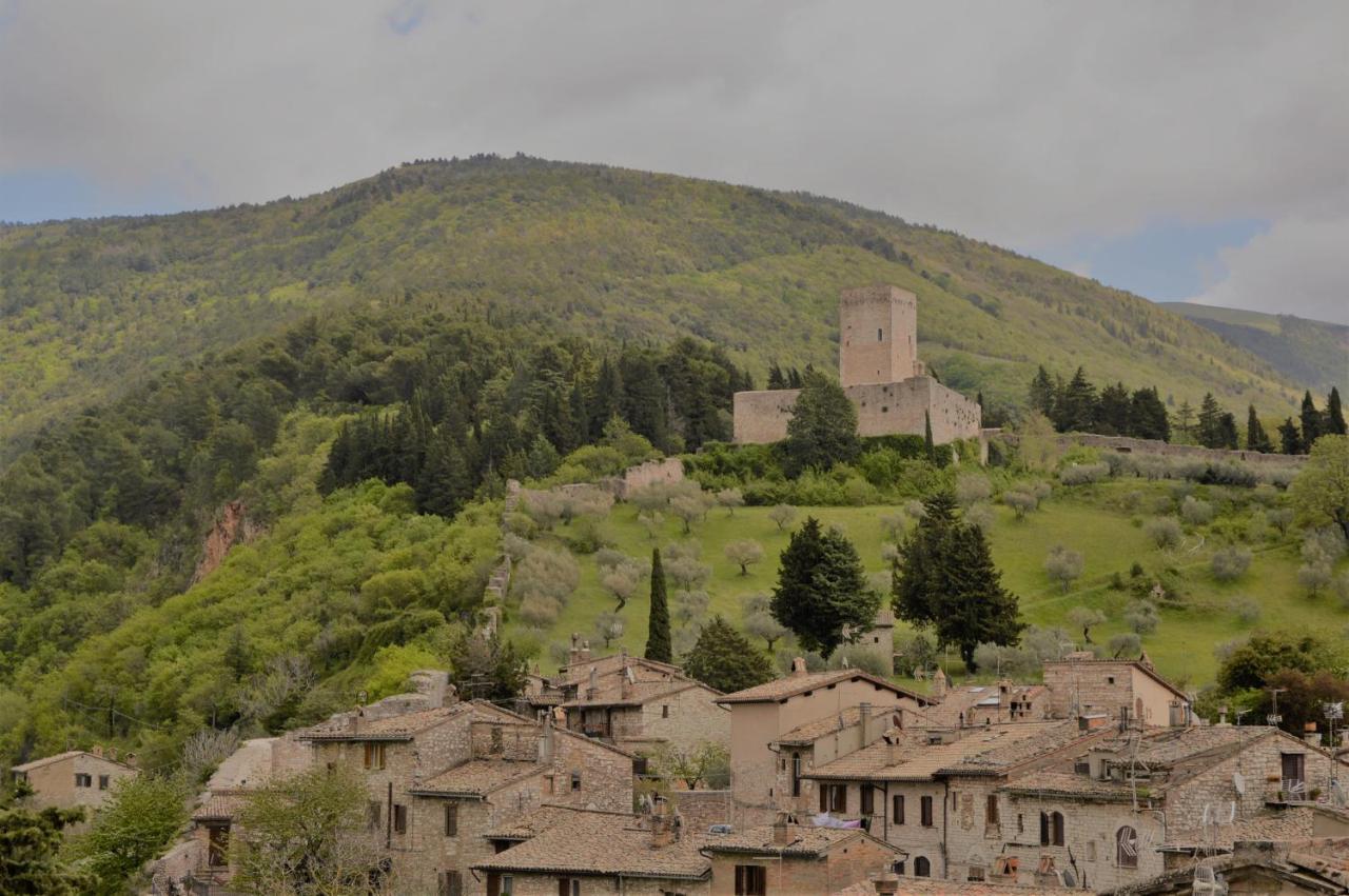 Palazzo Bozzoni Assisi Boutique Apartments Екстер'єр фото